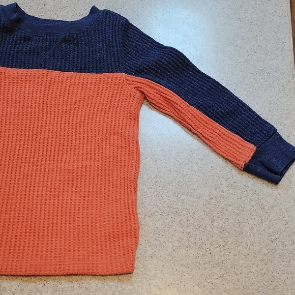 Old Navy Navy Blue Waffle Knit Sweater Size 2T - Picture 5 of 6